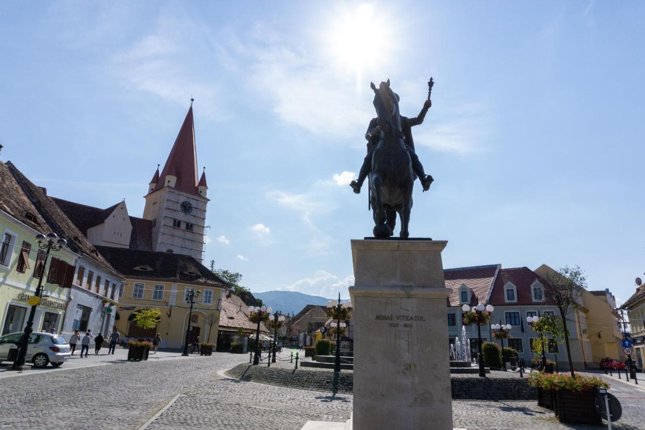 Hotel Epic Centrum Cisnădie Zewnętrze zdjęcie